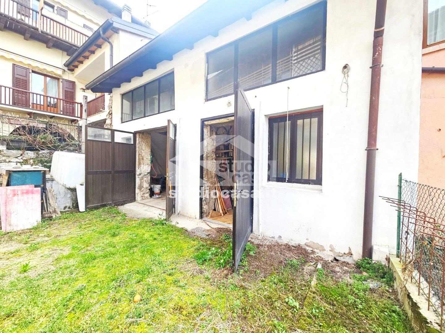 Box / Autorimessa in vendita a Rovereto