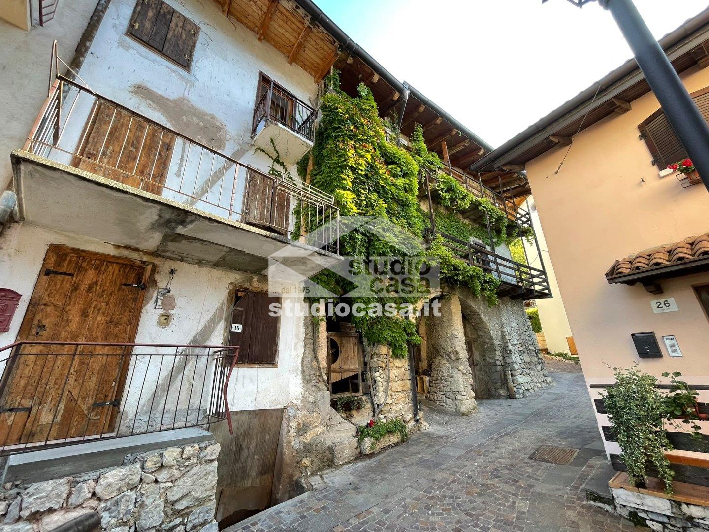 Casa Rustica in vendita a Rovereto