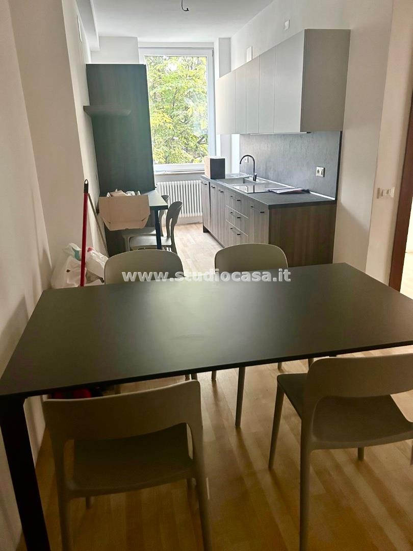 Stanza in Appartamento in affitto a Rovereto
