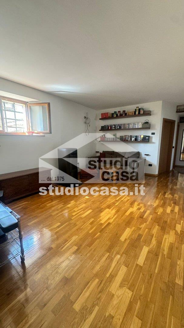 Appartamento in vendita a Besenello