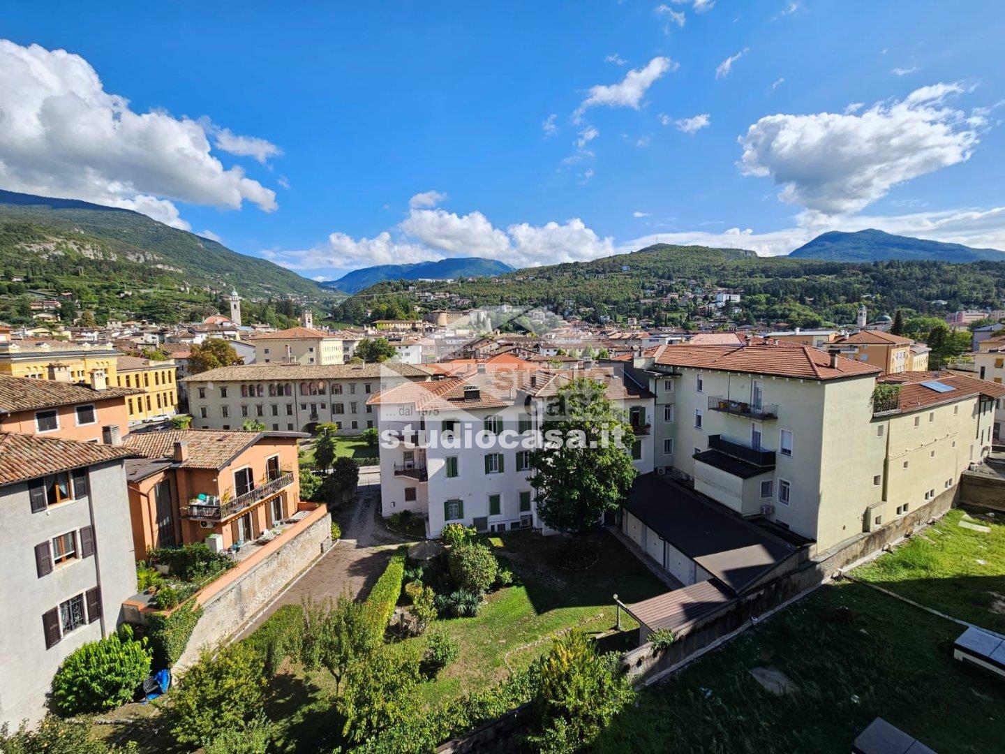 Appartamento in vendita a Rovereto