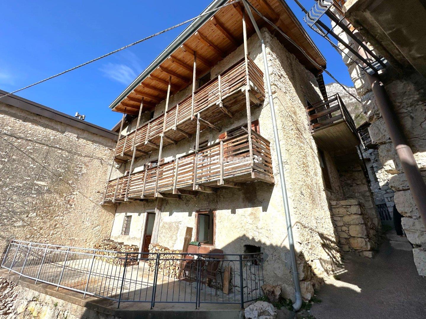 Terratetto in vendita a Terragnolo