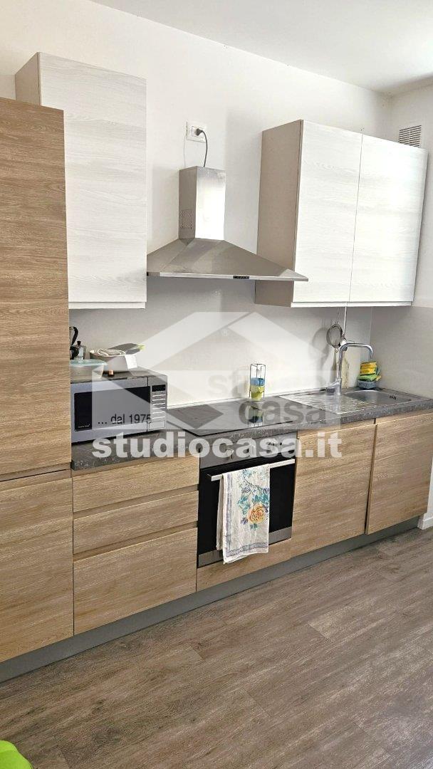 Stanza in Appartamento in affitto a Rovereto