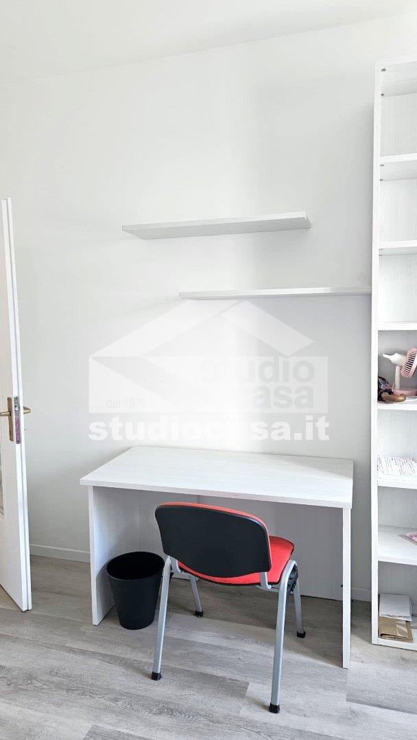 Stanza in Appartamento in affitto a Rovereto