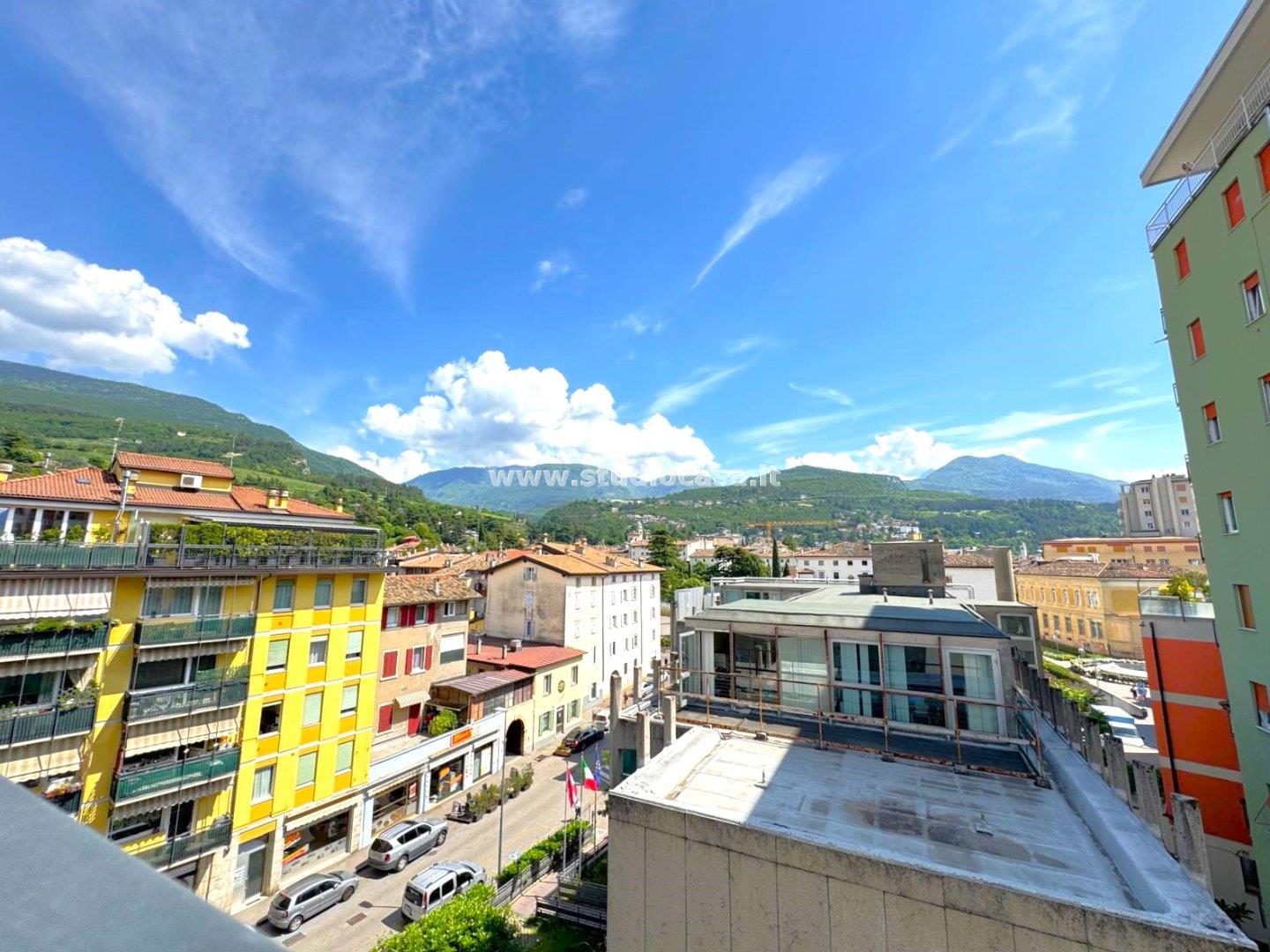 Appartamento in vendita a Rovereto