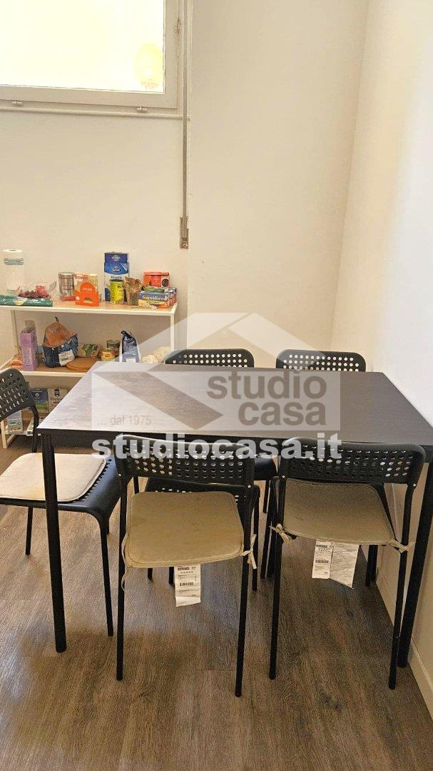 Stanza in Appartamento in affitto a Rovereto