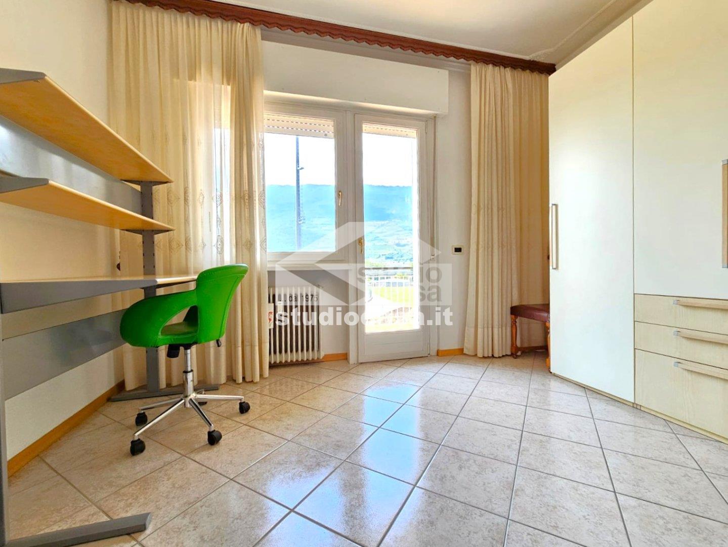 Stanza in Appartamento in affitto a Rovereto