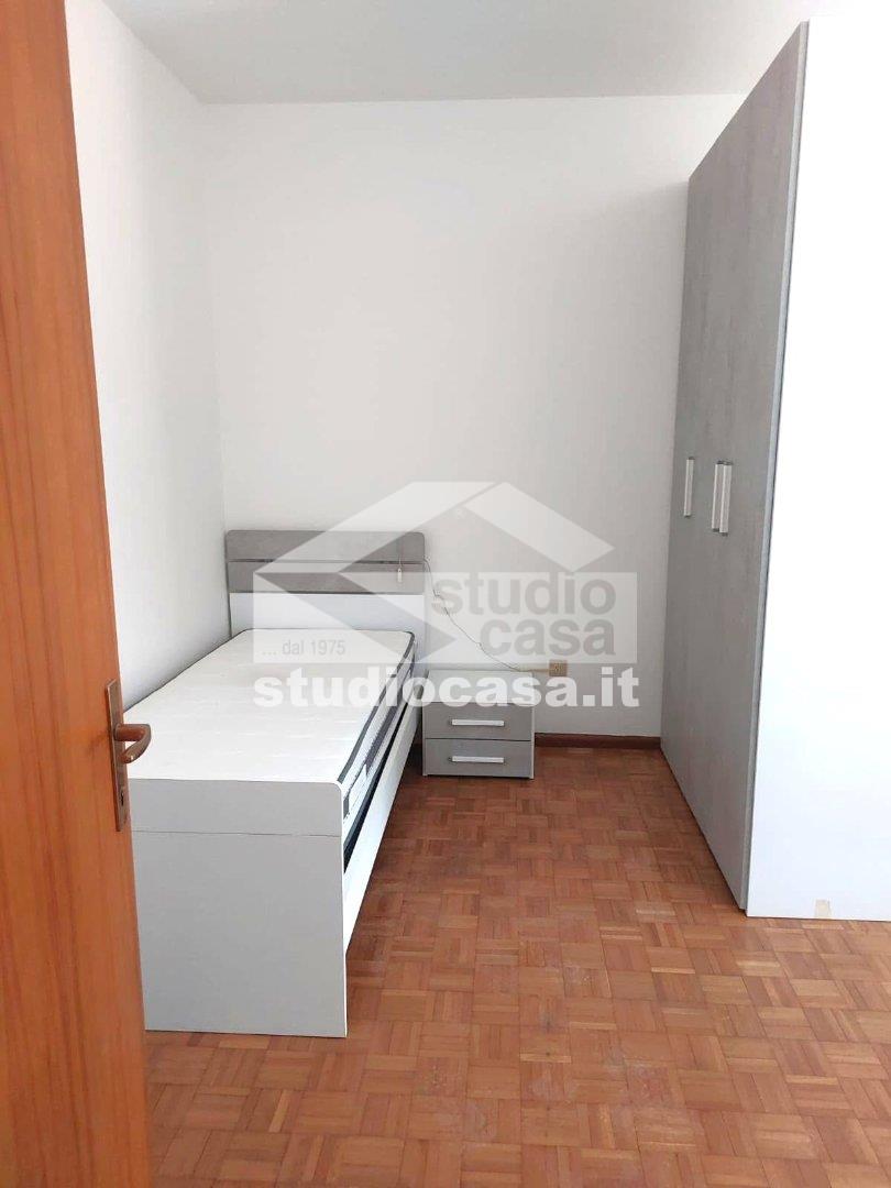 Stanza in Appartamento in affitto a Rovereto