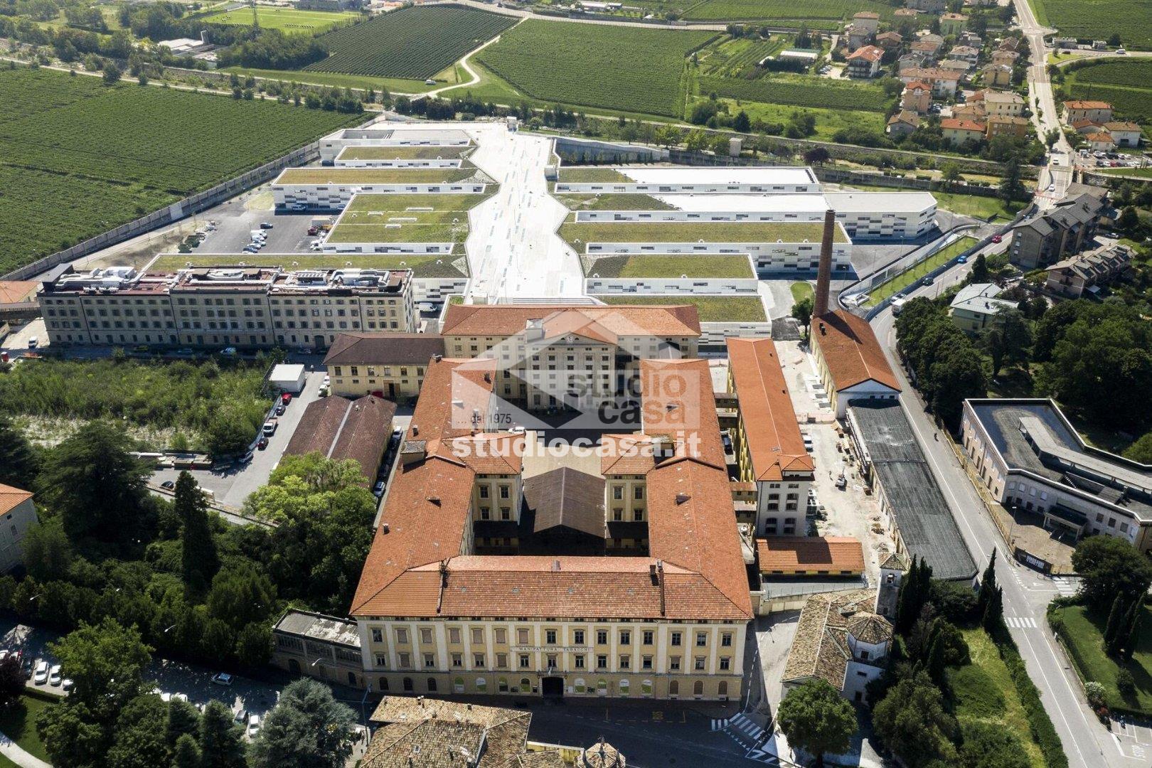 Stanza in Appartamento in affitto a Rovereto