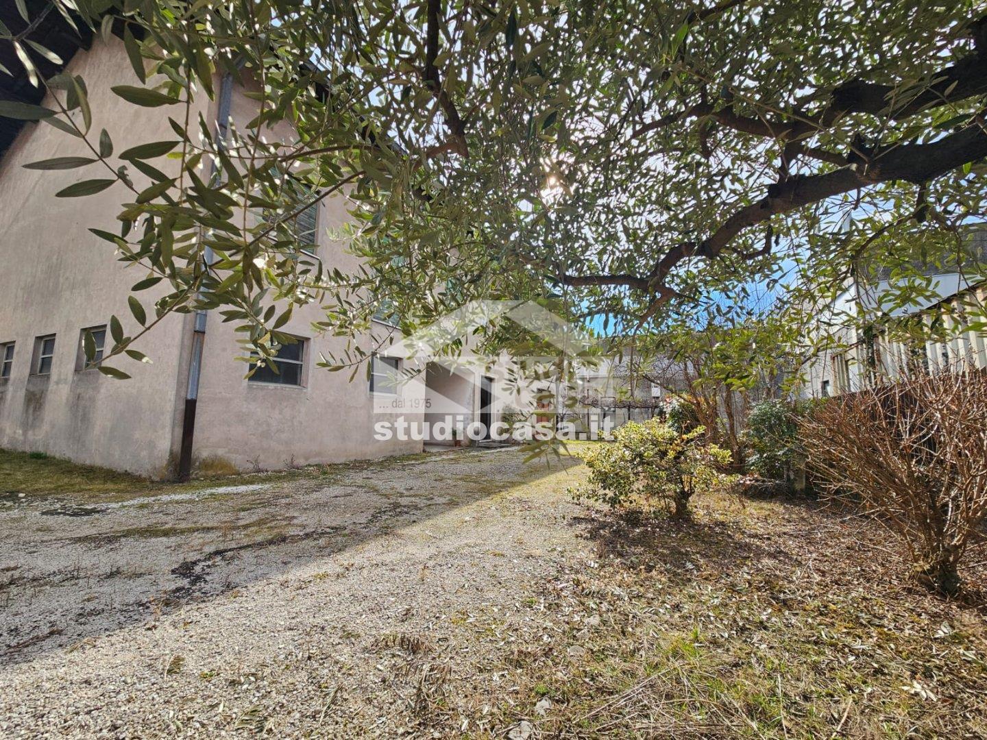 Casa Unifamiliare in vendita a Isera