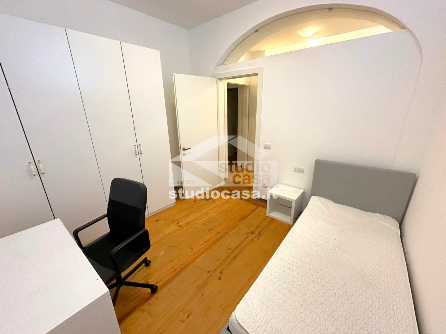 Stanza in Appartamento in affitto a Rovereto