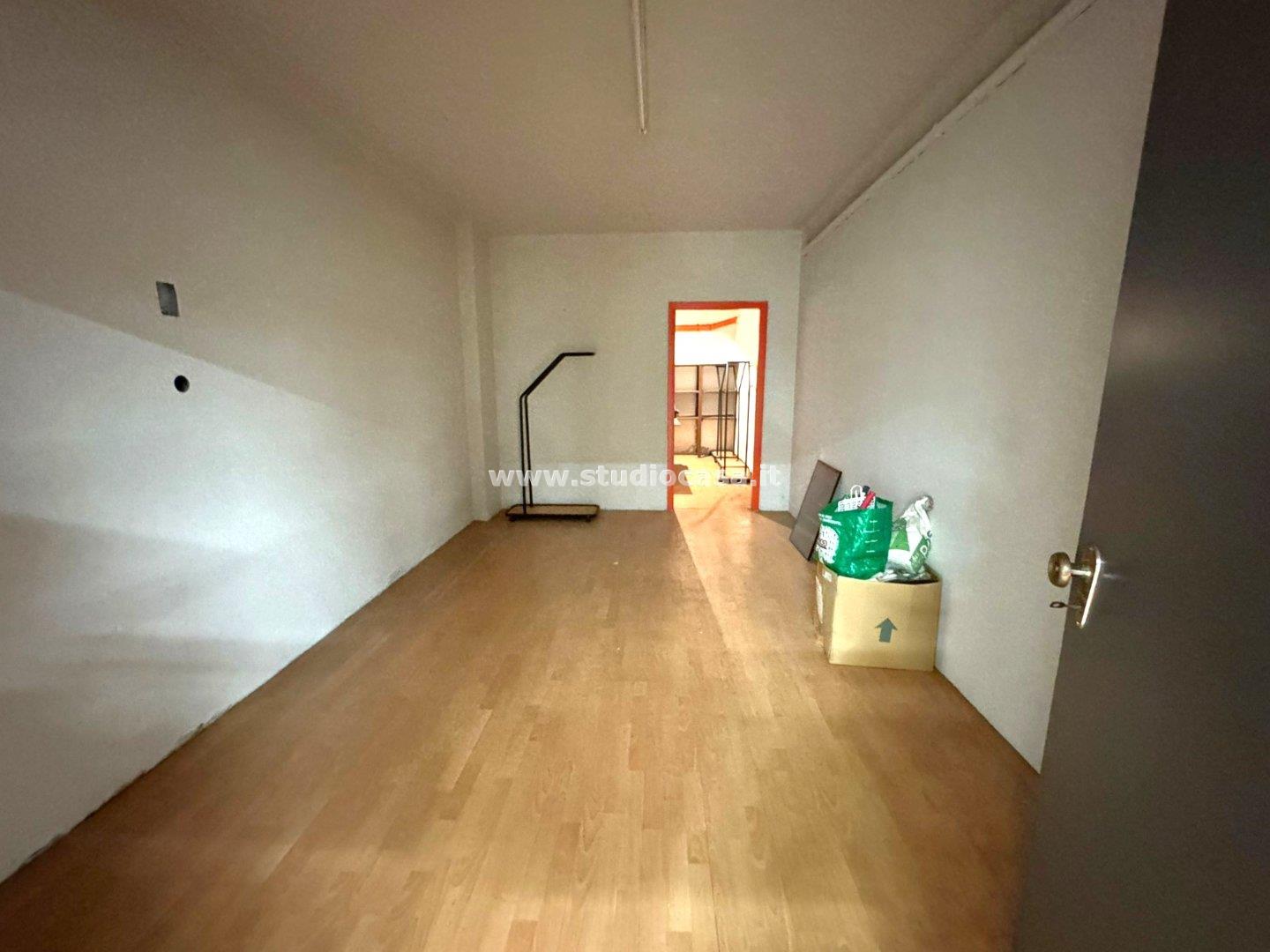 Negozio in vendita a Rovereto