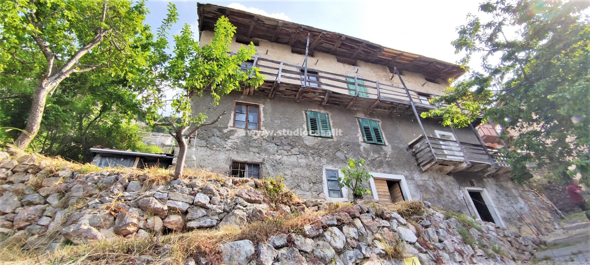 Casa Unifamiliare in vendita a Terragnolo