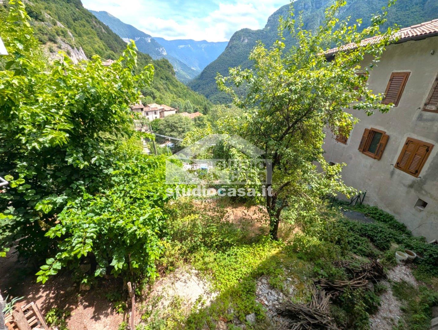 Appartamento in vendita a Terragnolo