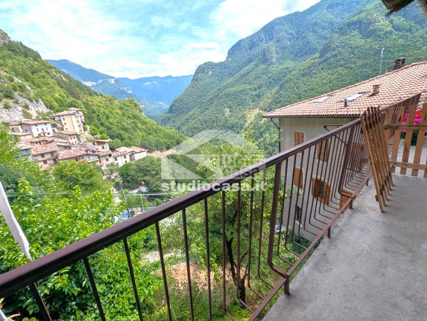 Appartamento in vendita a Terragnolo