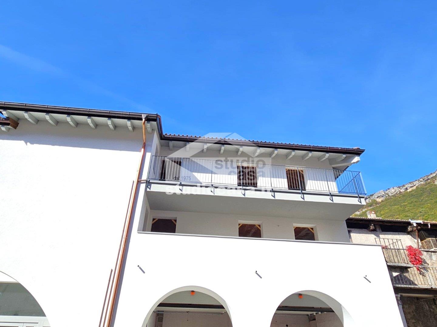 Attico in vendita a Nomi