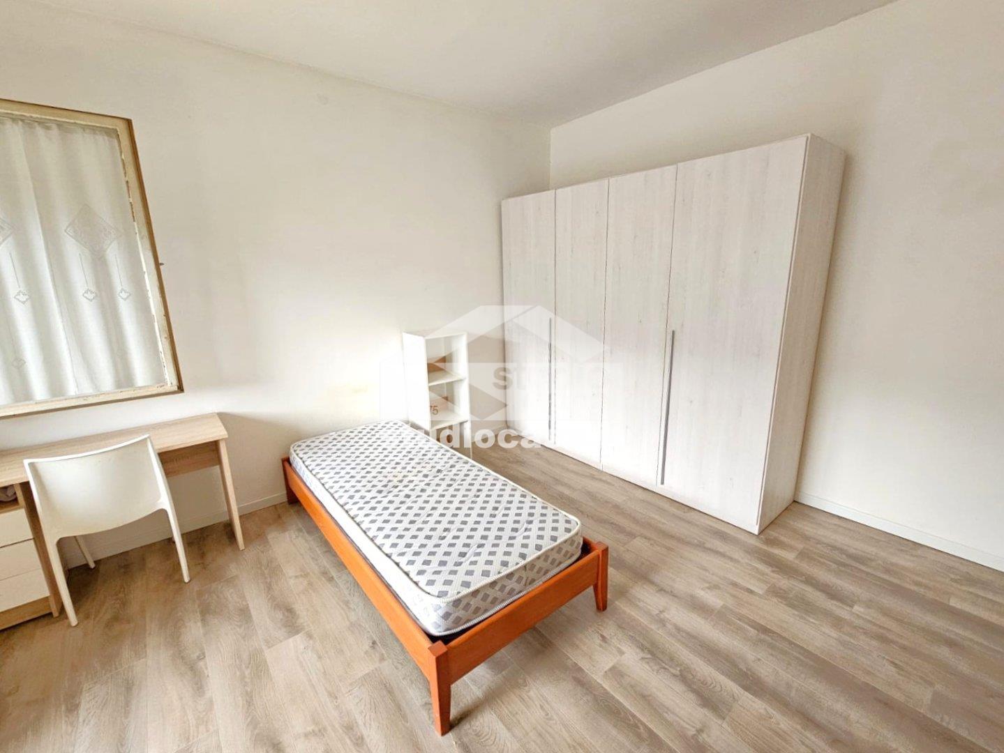 Stanza in Appartamento in affitto a Rovereto