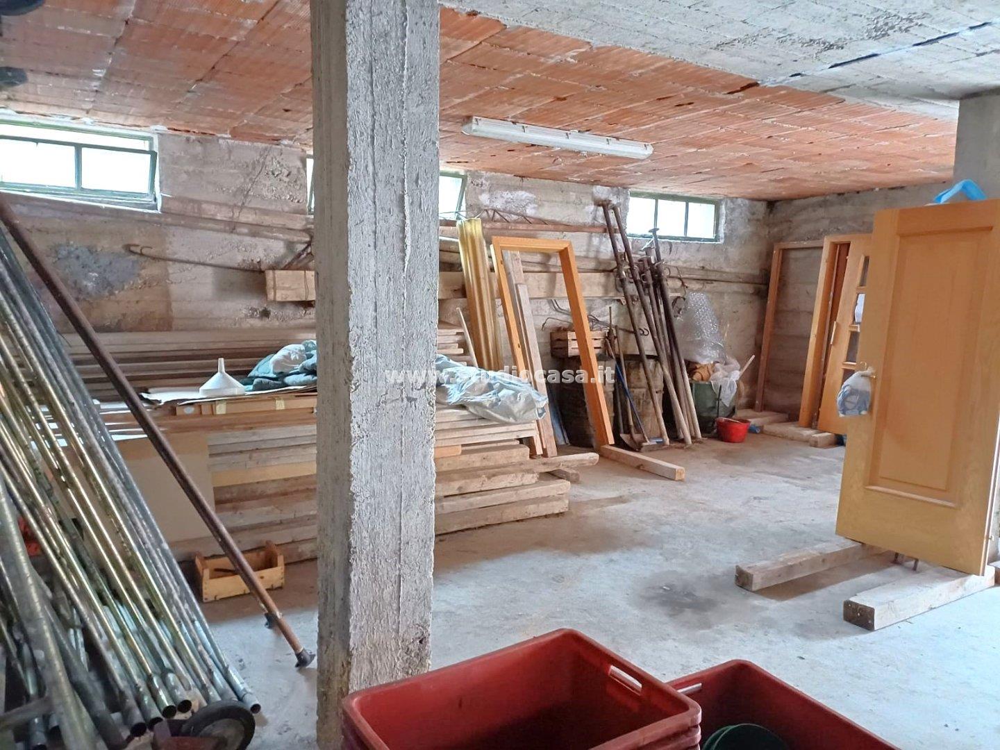 Magazzino in vendita a Volano