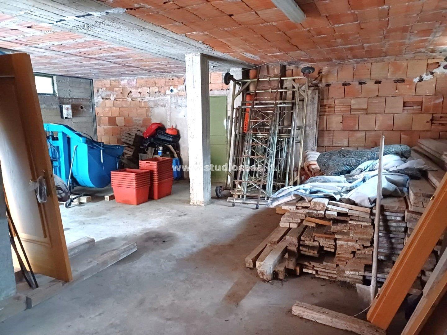 Magazzino in vendita a Volano