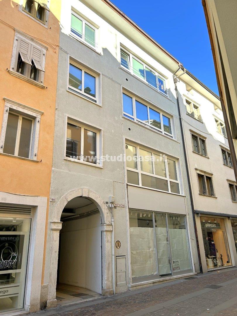 Negozio in affitto a Rovereto