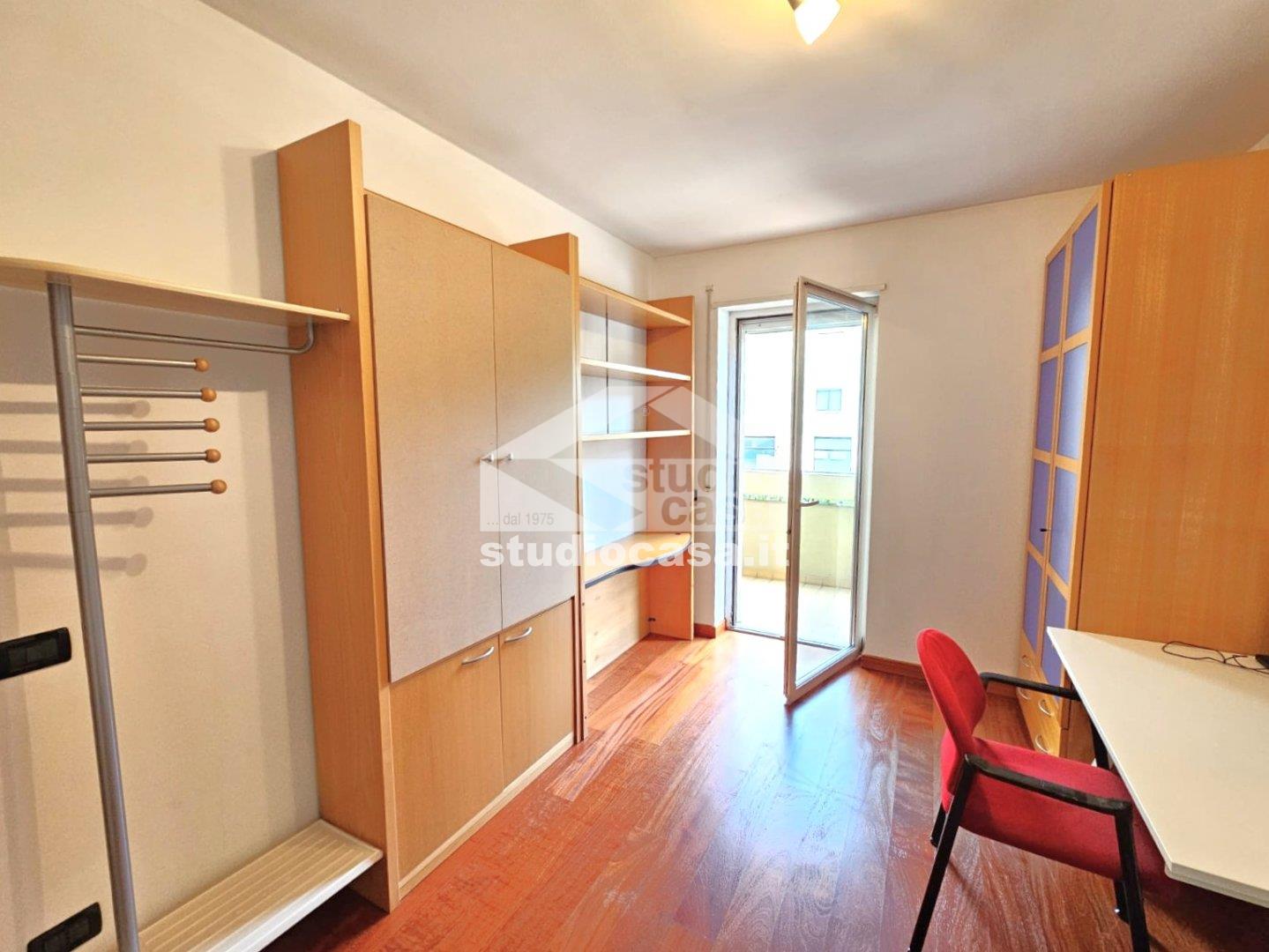 Stanza in Appartamento in affitto a Rovereto