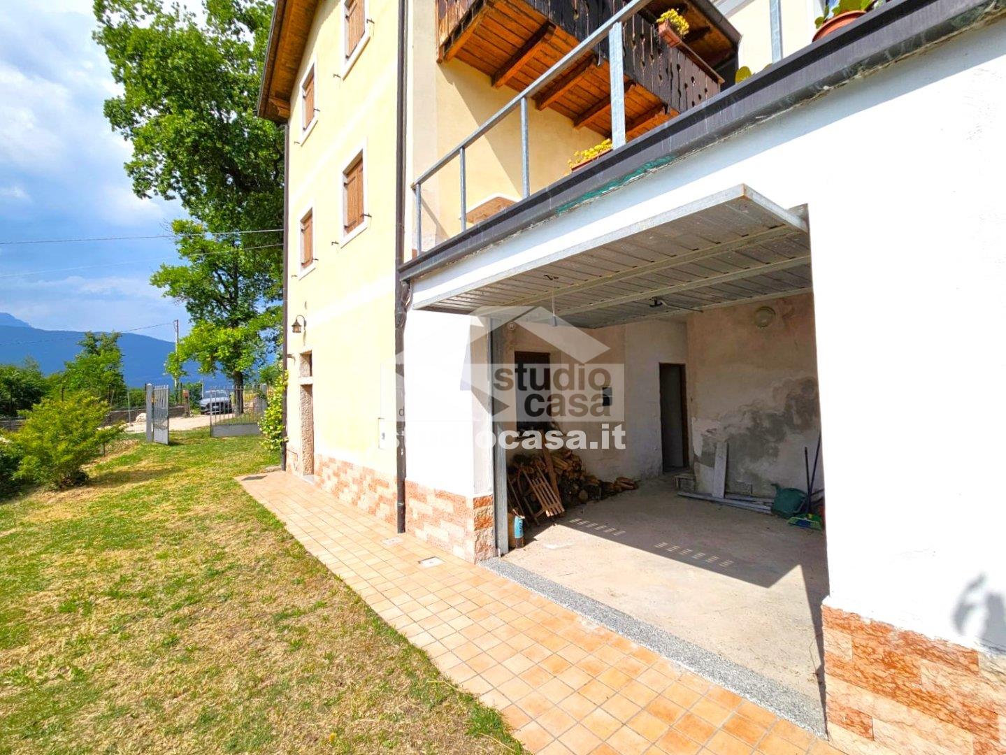 Villa Unifamiliare in vendita a Rovereto