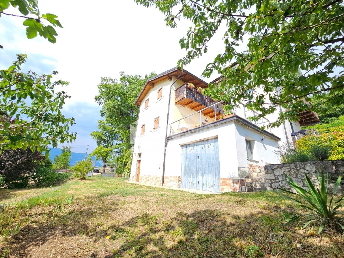 Villa Unifamiliare in vendita a Rovereto