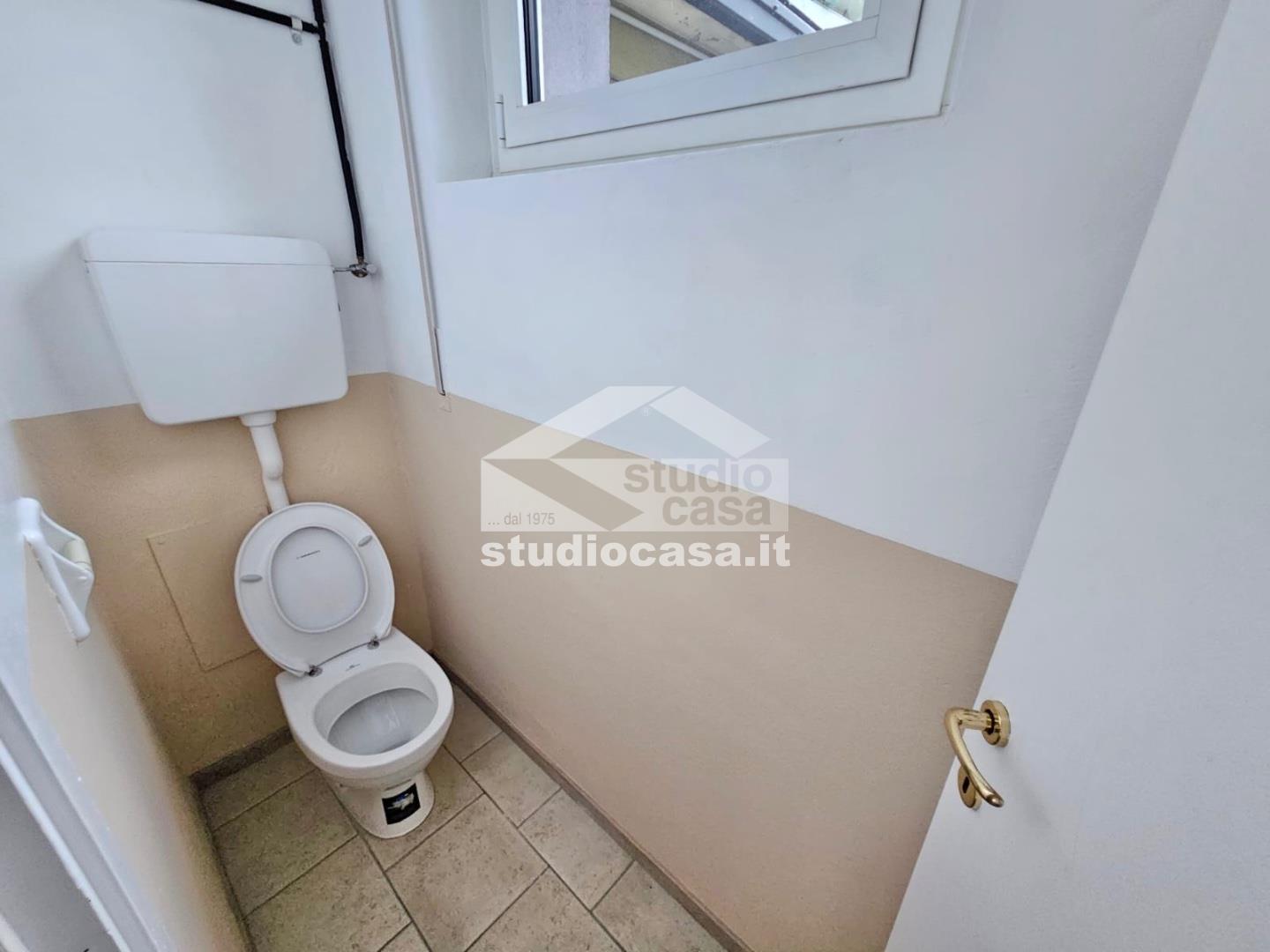 Negozio in affitto a Rovereto