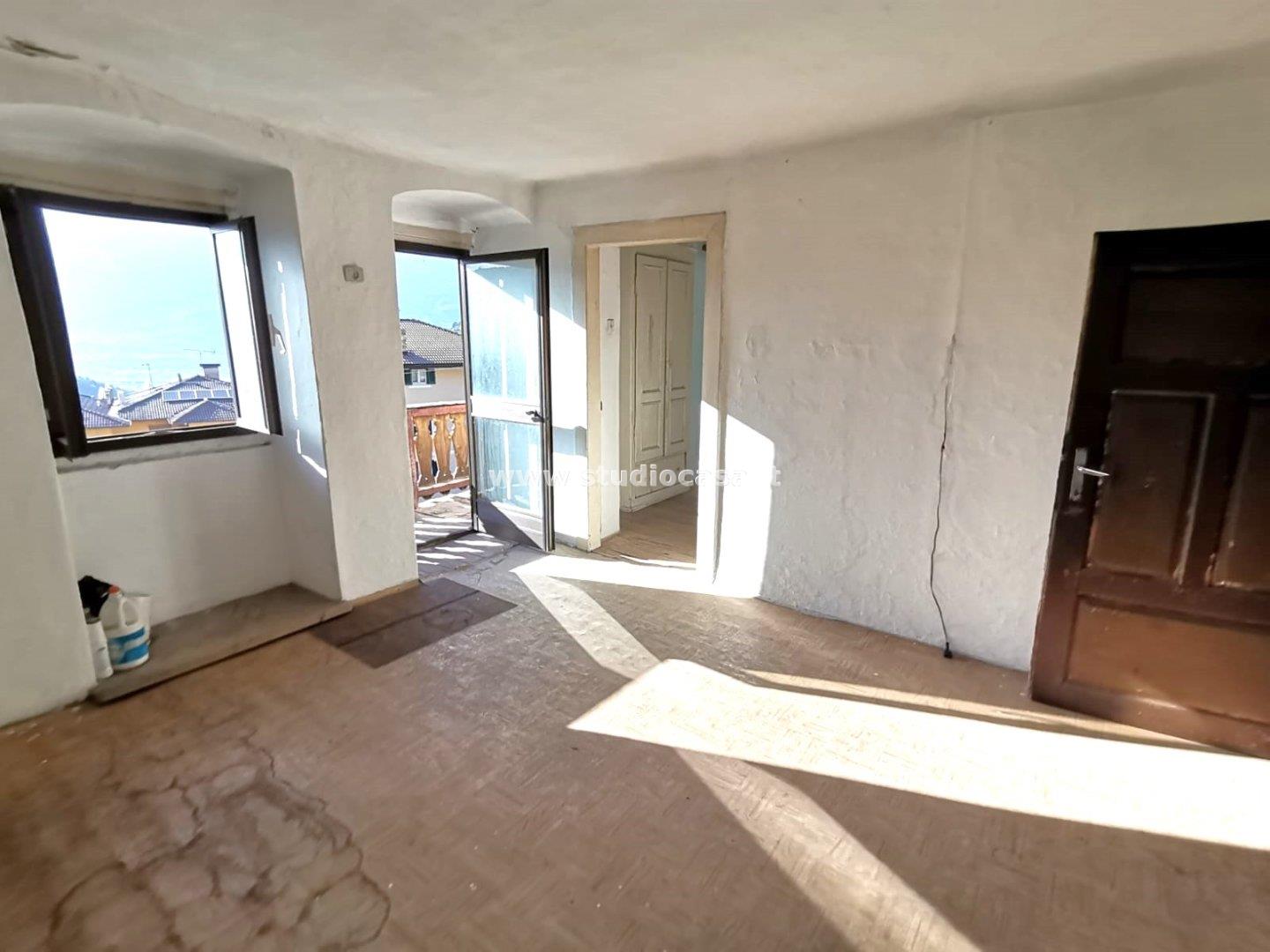 Casa Plurifamiliare in vendita a Rovereto