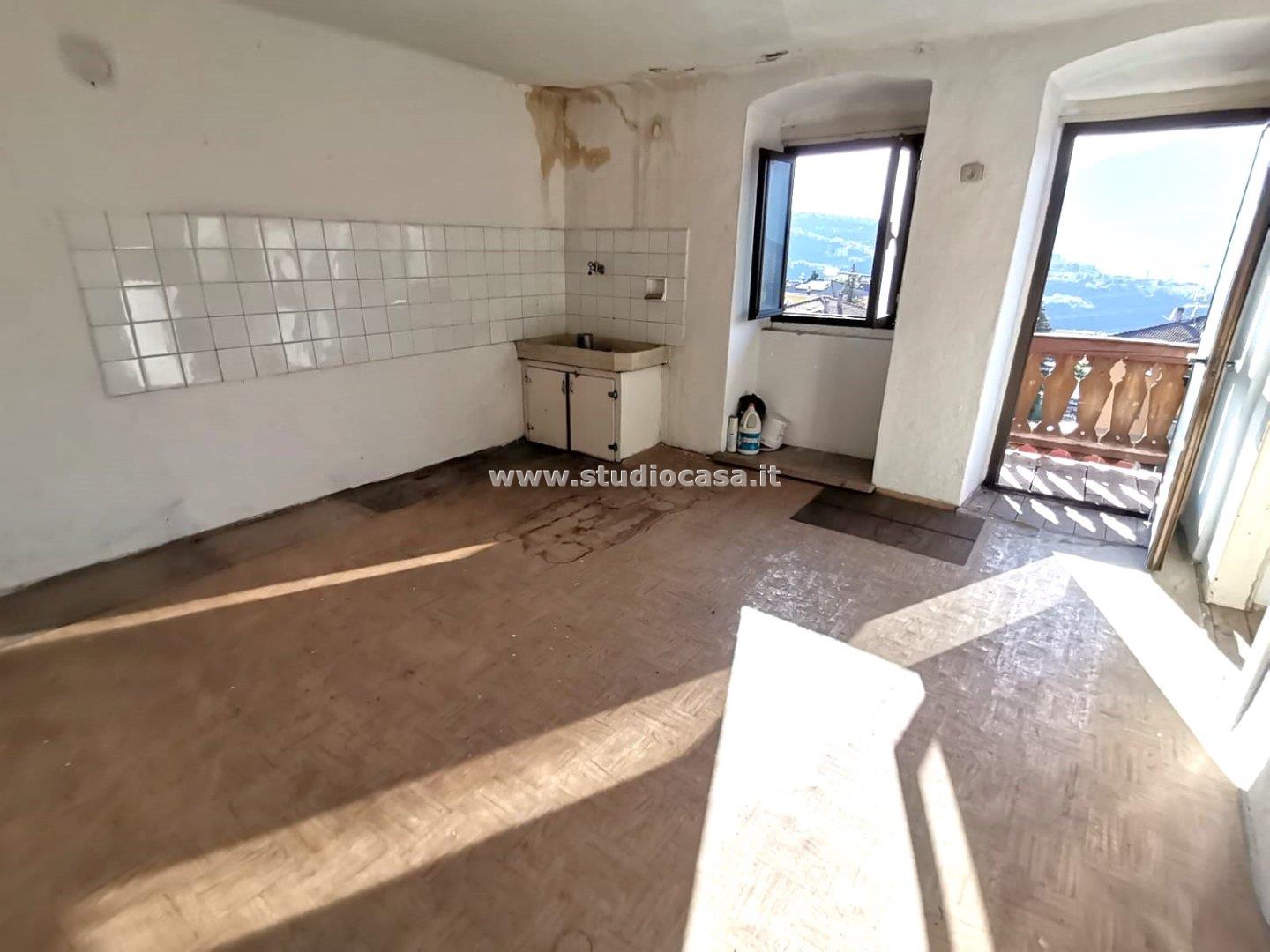 Casa Plurifamiliare in vendita a Rovereto