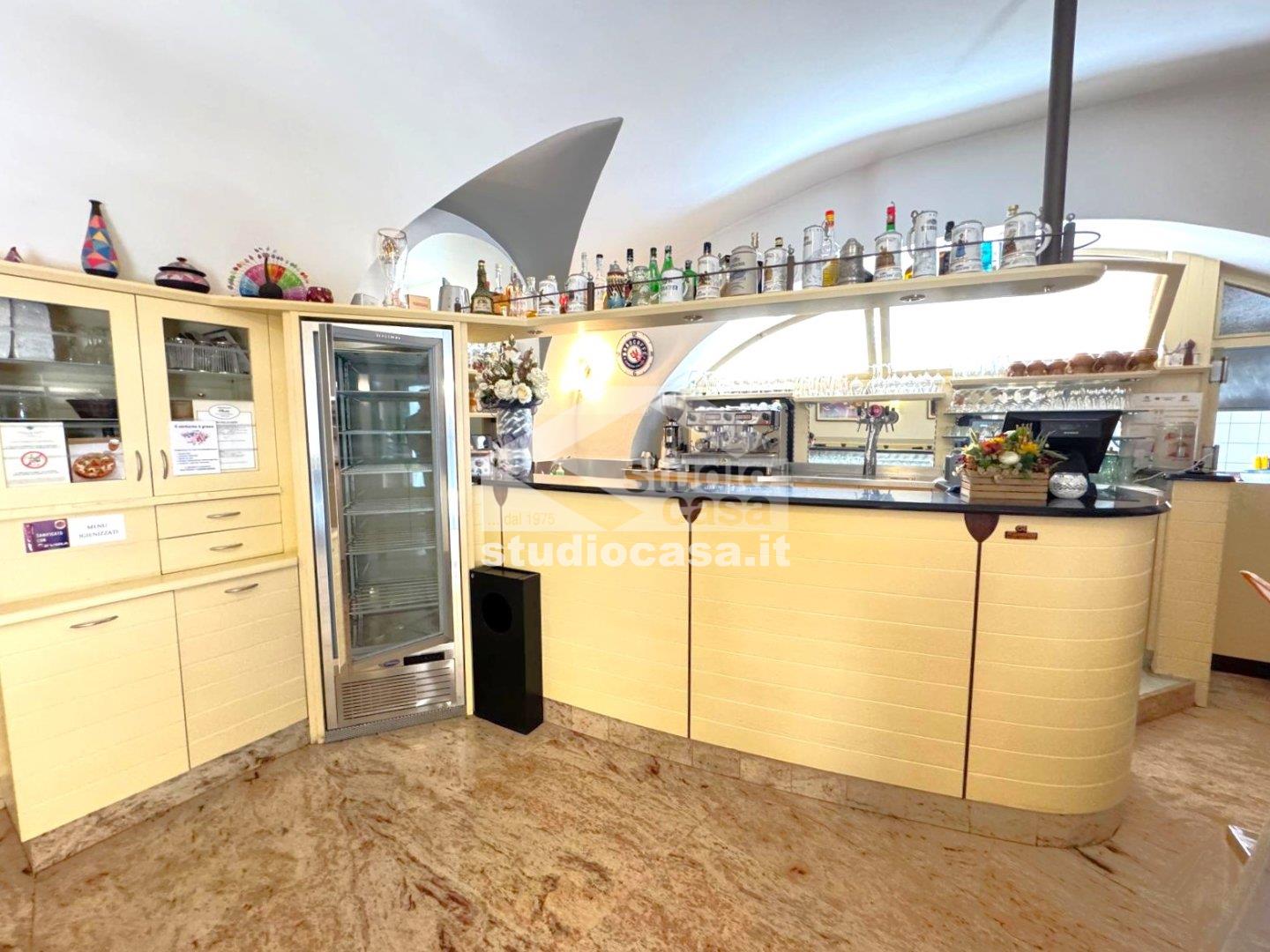 Pizzeria in vendita a Rovereto