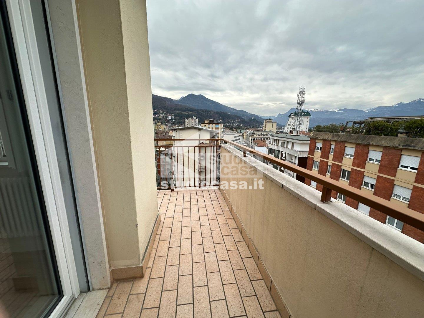 Stanza in Appartamento in affitto a Rovereto