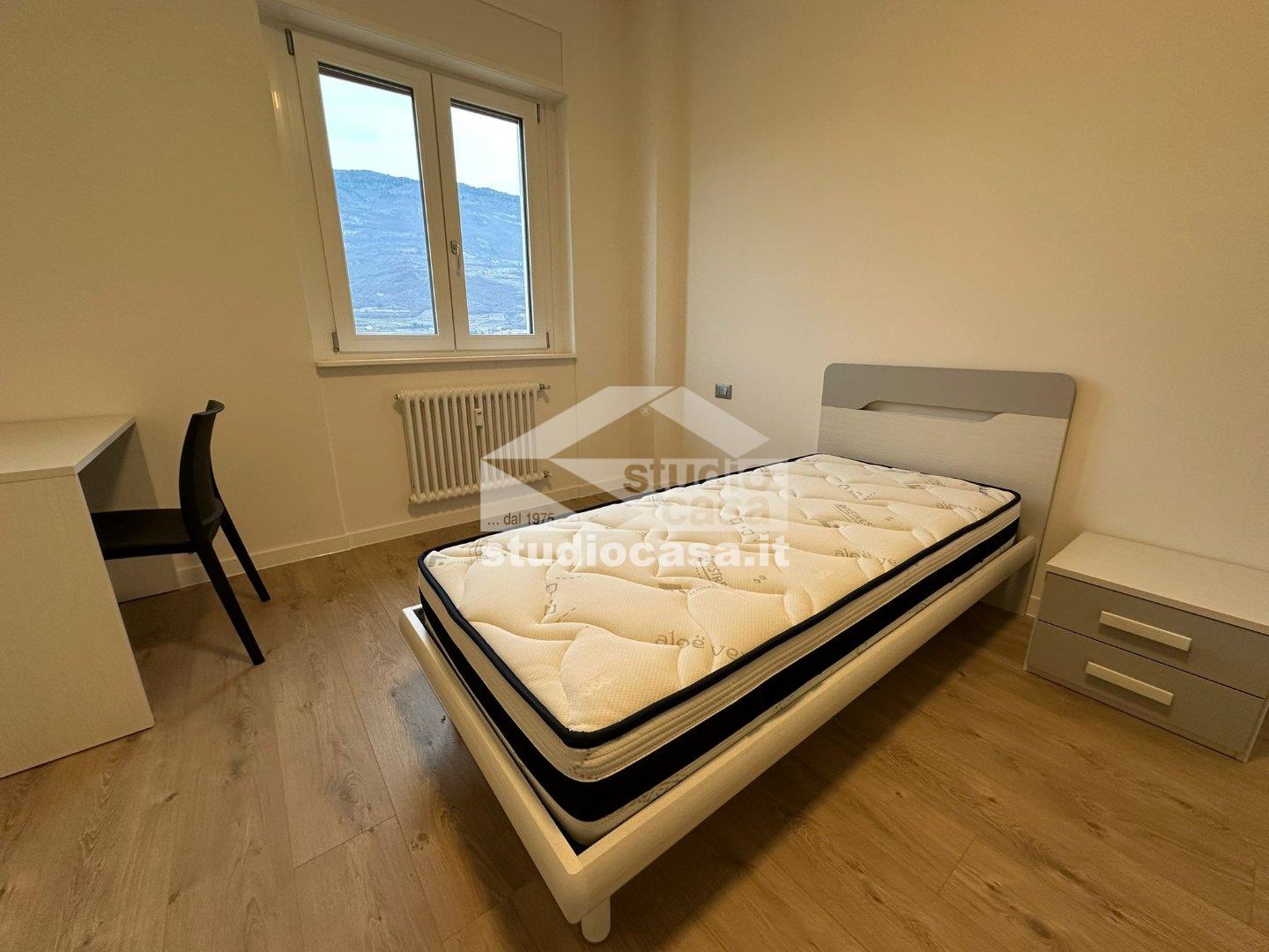 Stanza in Appartamento in affitto a Rovereto