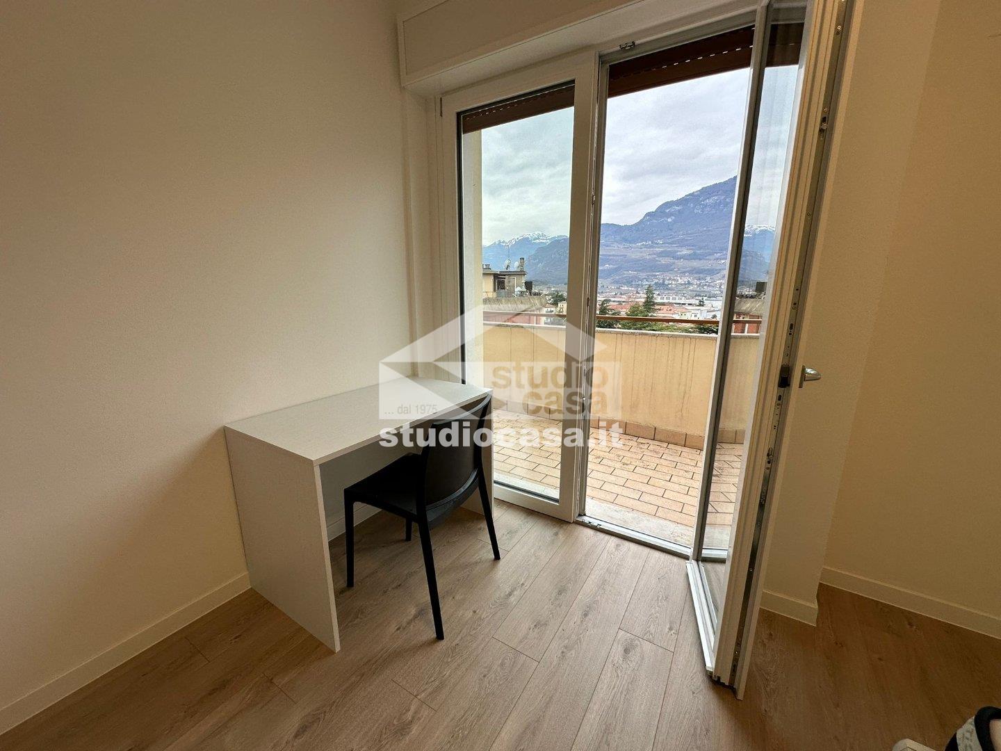 Stanza in Appartamento in affitto a Rovereto