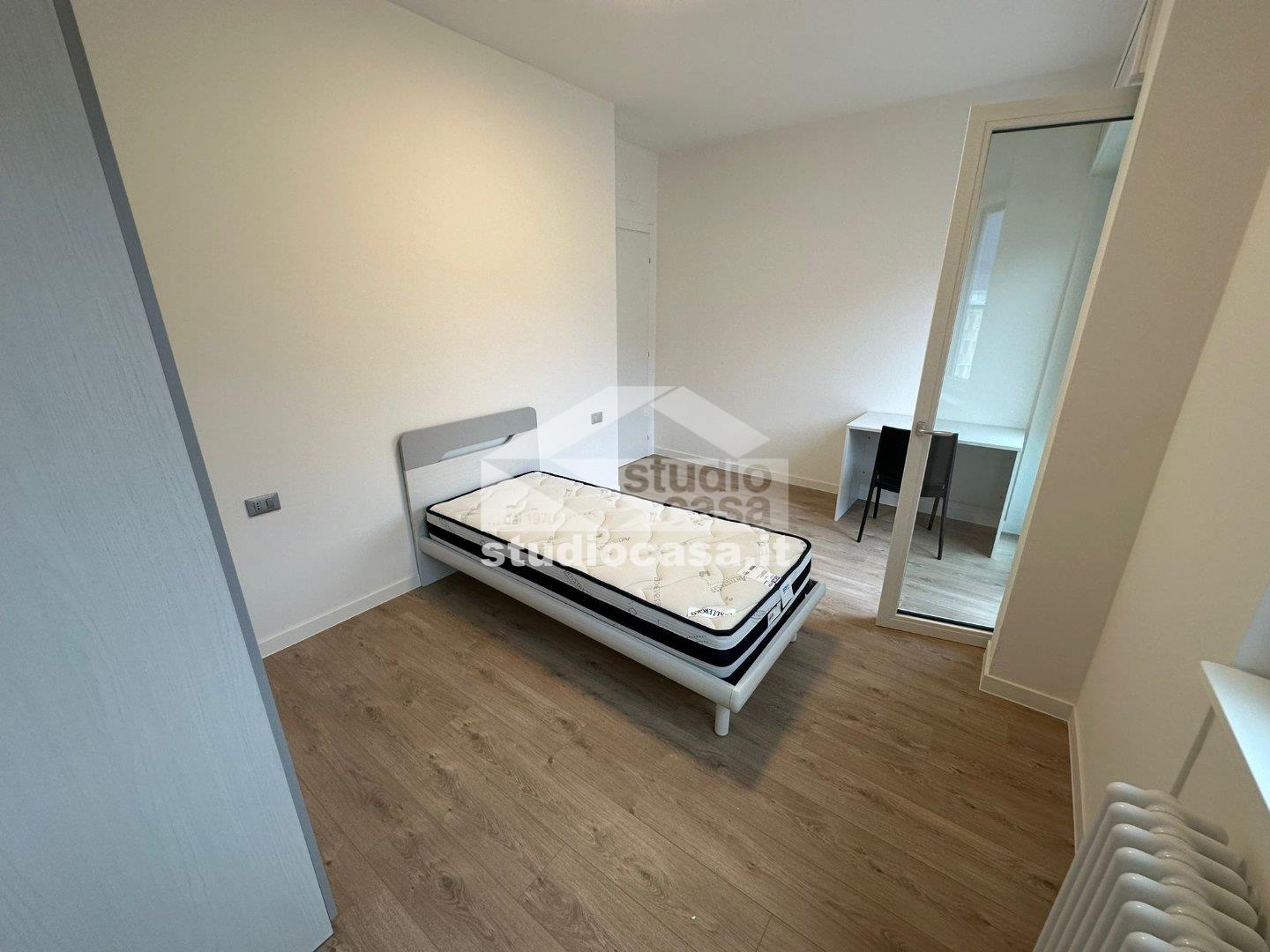 Stanza in Appartamento in affitto a Rovereto