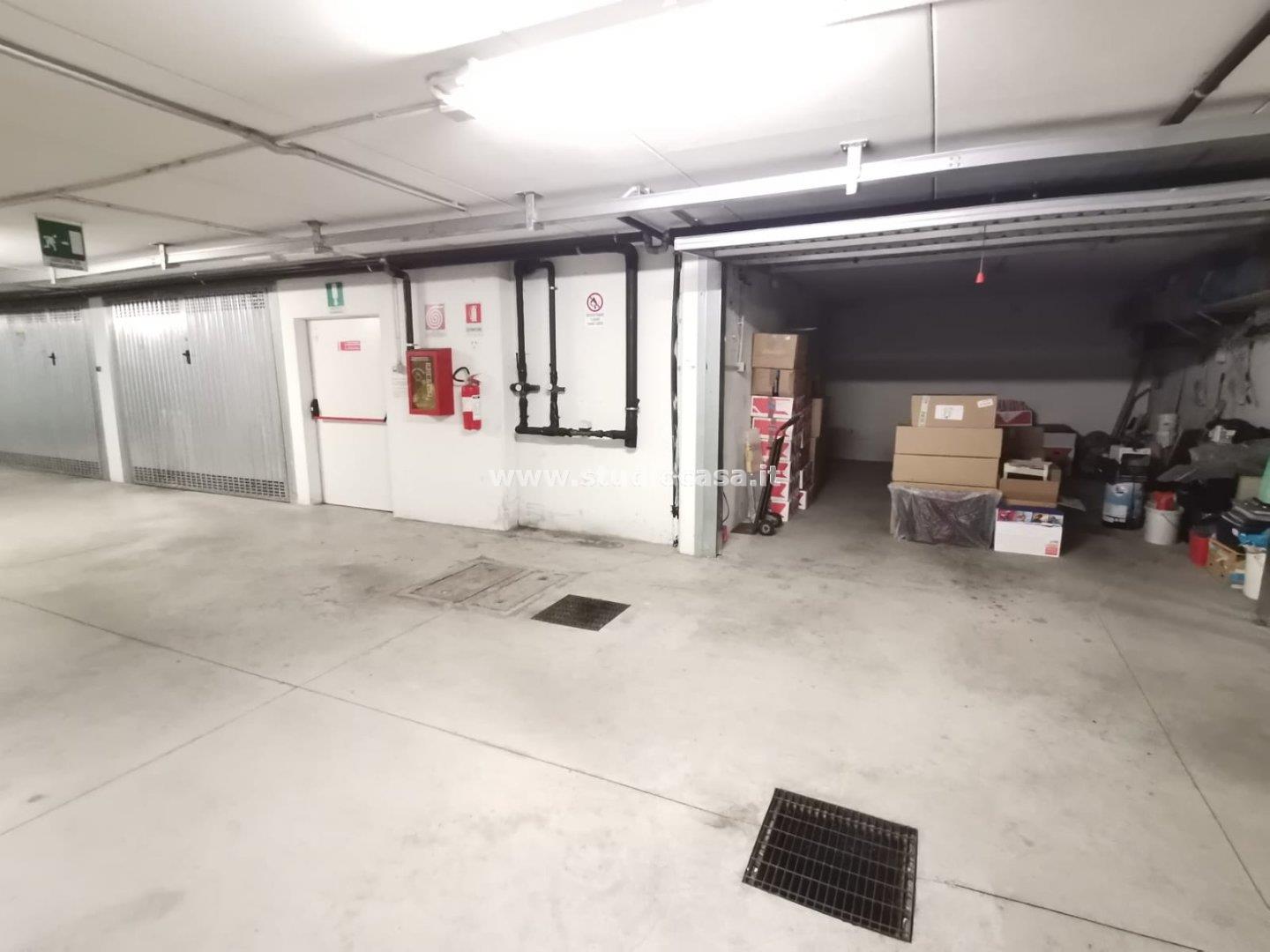 Box / Autorimessa in vendita a Rovereto