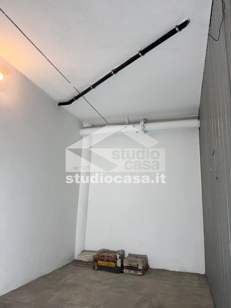 Box / Autorimessa in vendita a Rovereto