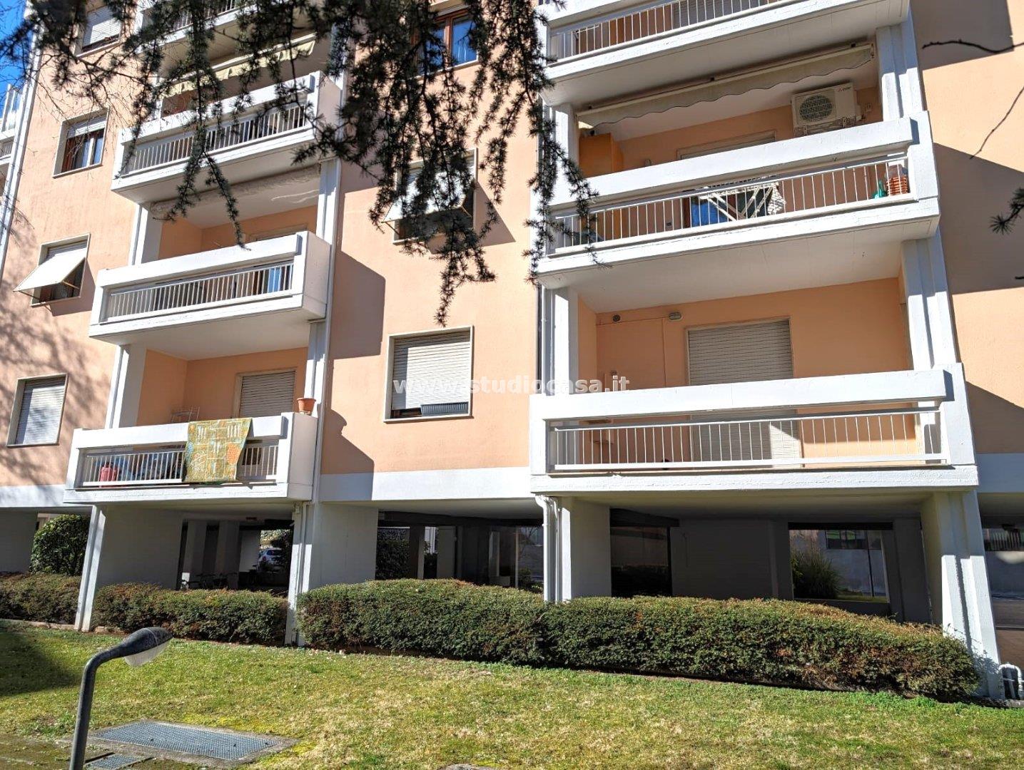 Box / Autorimessa in vendita a Rovereto