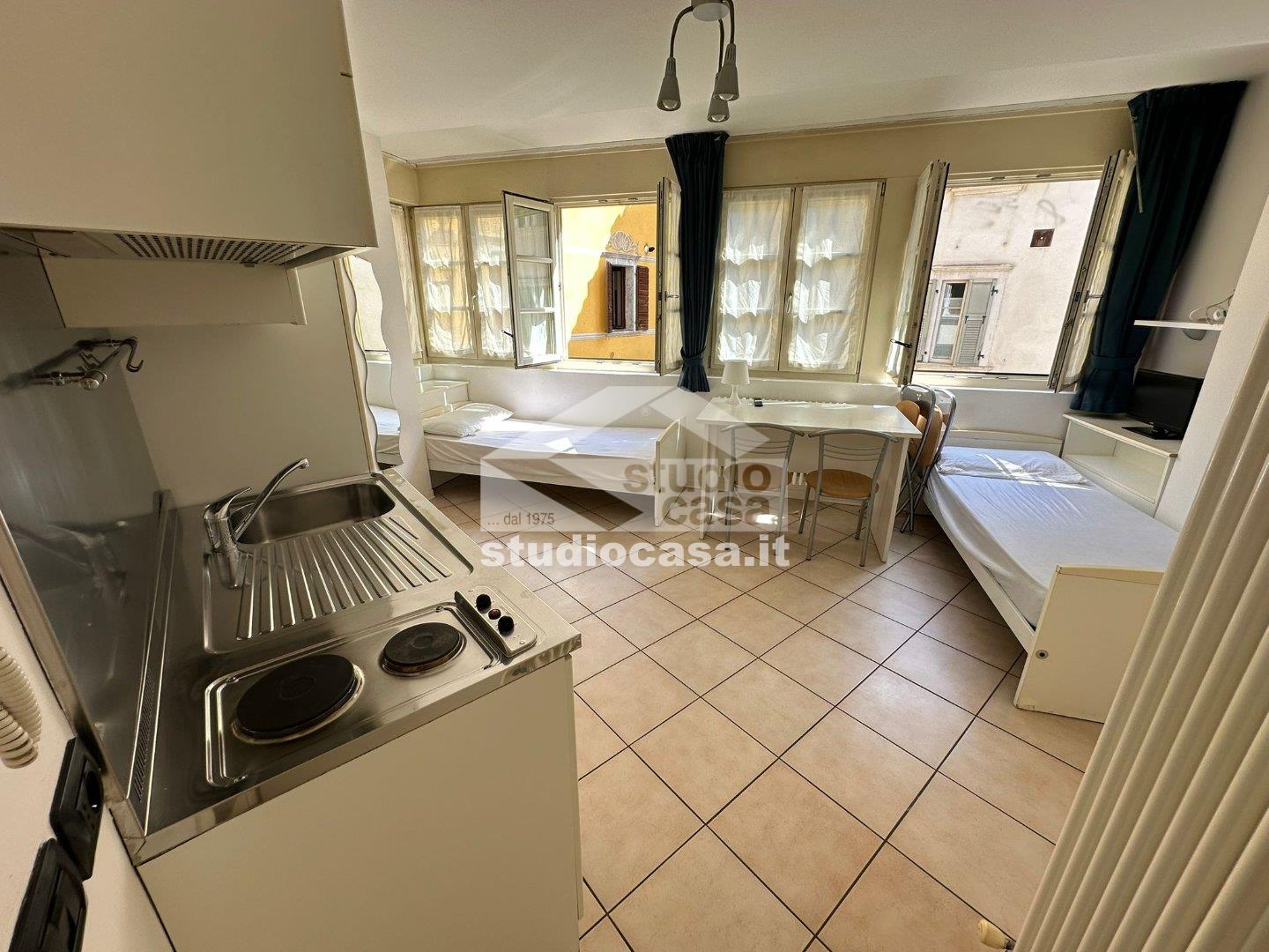 Stanza in Appartamento in affitto a Rovereto