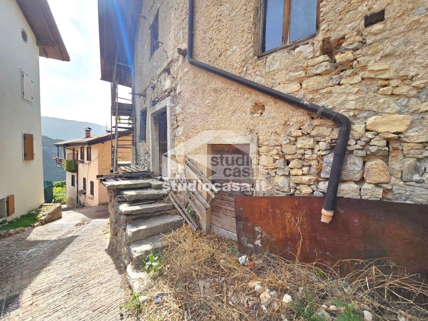 Casa Rustica in vendita a Rovereto