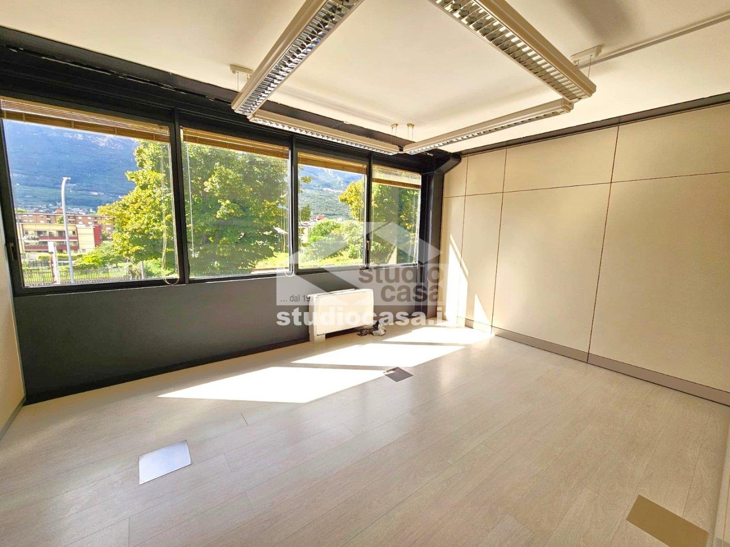 Ufficio in affitto a Rovereto