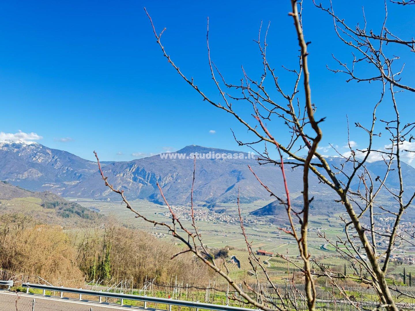 Casa Rustica in vendita a Villa Lagarina