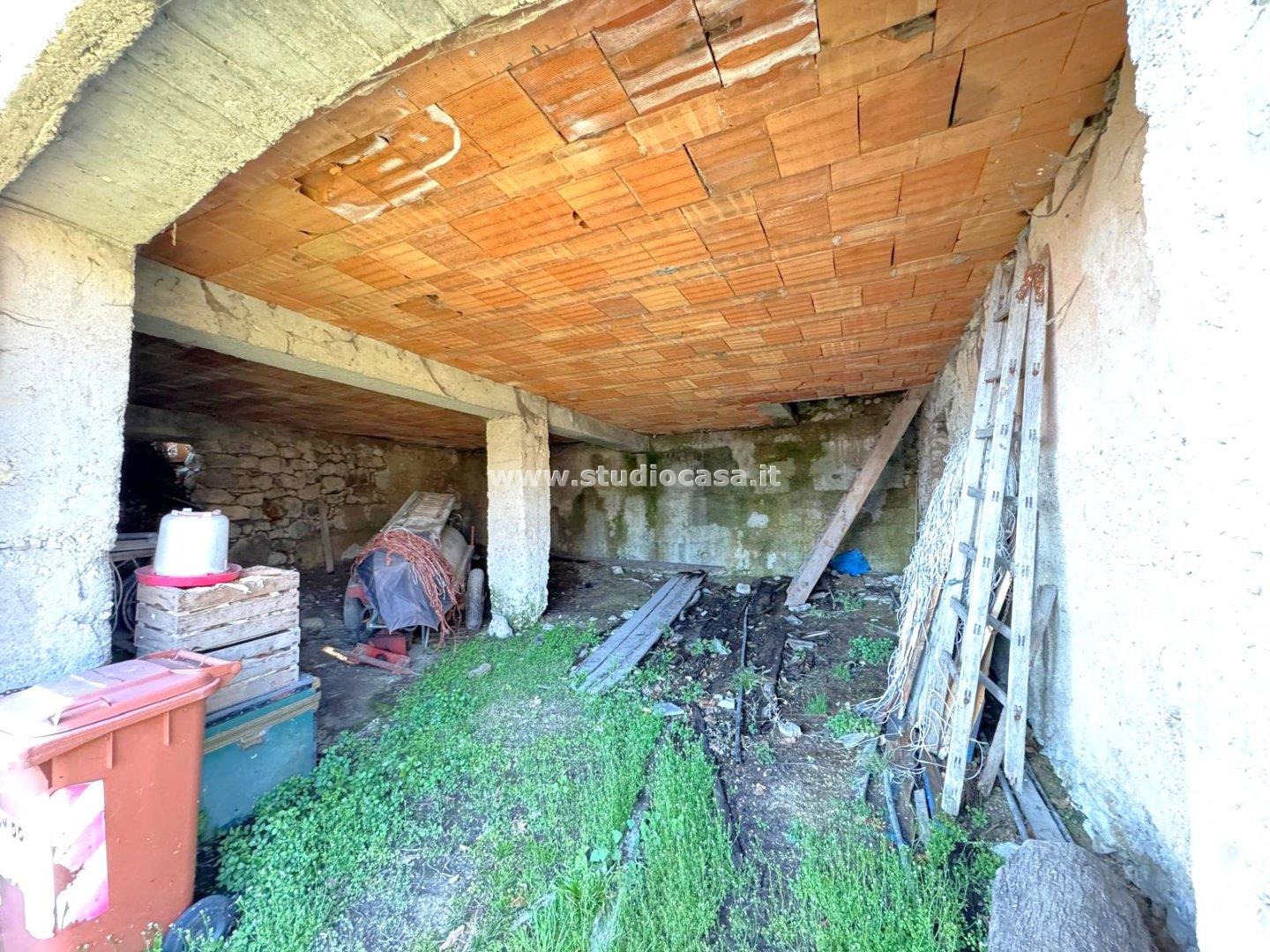 Casa Rustica in vendita a Villa Lagarina