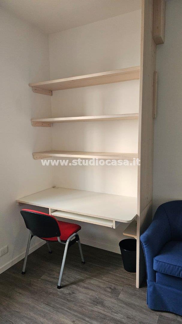 Stanza in Appartamento in affitto a Rovereto