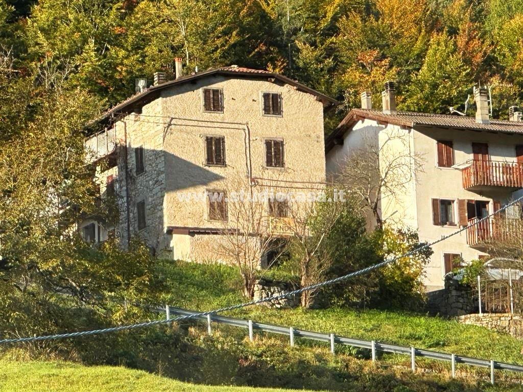 Terratetto in vendita a Vallarsa