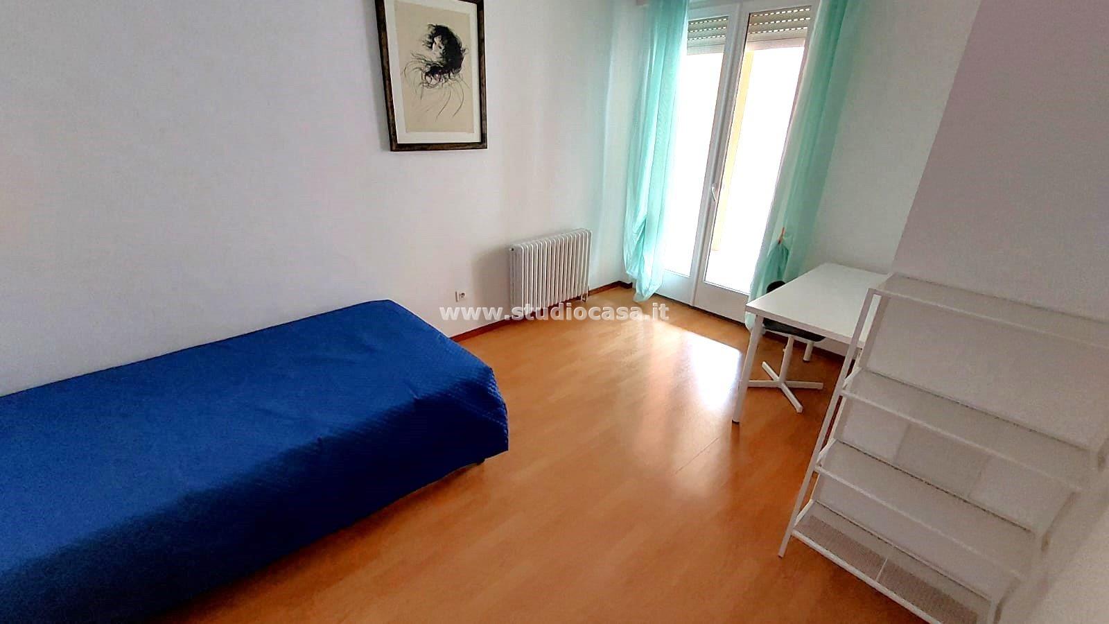 Stanza in Appartamento in affitto a Rovereto