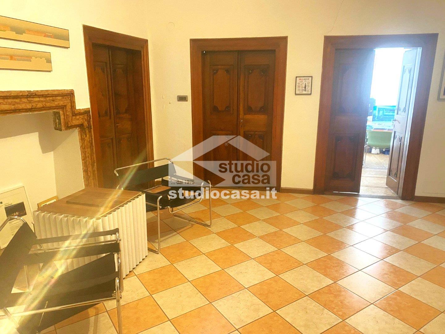 Ufficio in affitto a Rovereto