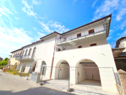 Appartamento in vendita a Nomi