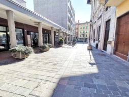 Negozio in affitto a Rovereto