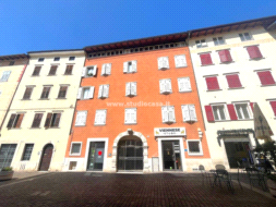 Appartamento in vendita a Rovereto